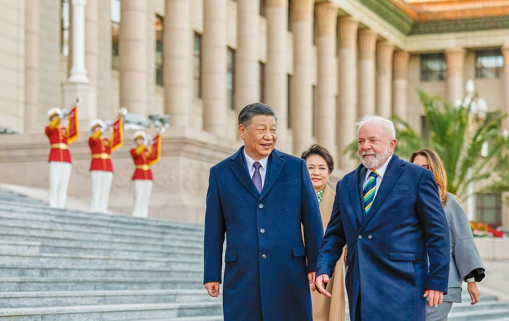 Lula e Xi Jinping assinam acordos de cooperação para impulsionar a relação bilateral