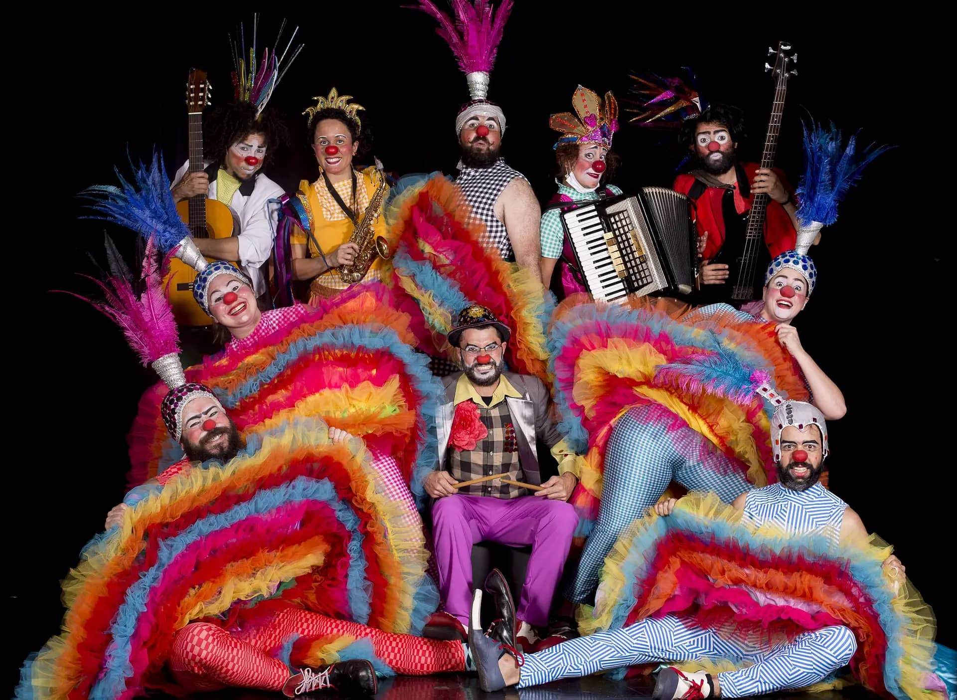 Mundo do Circo recebe El Grand Clownbaret