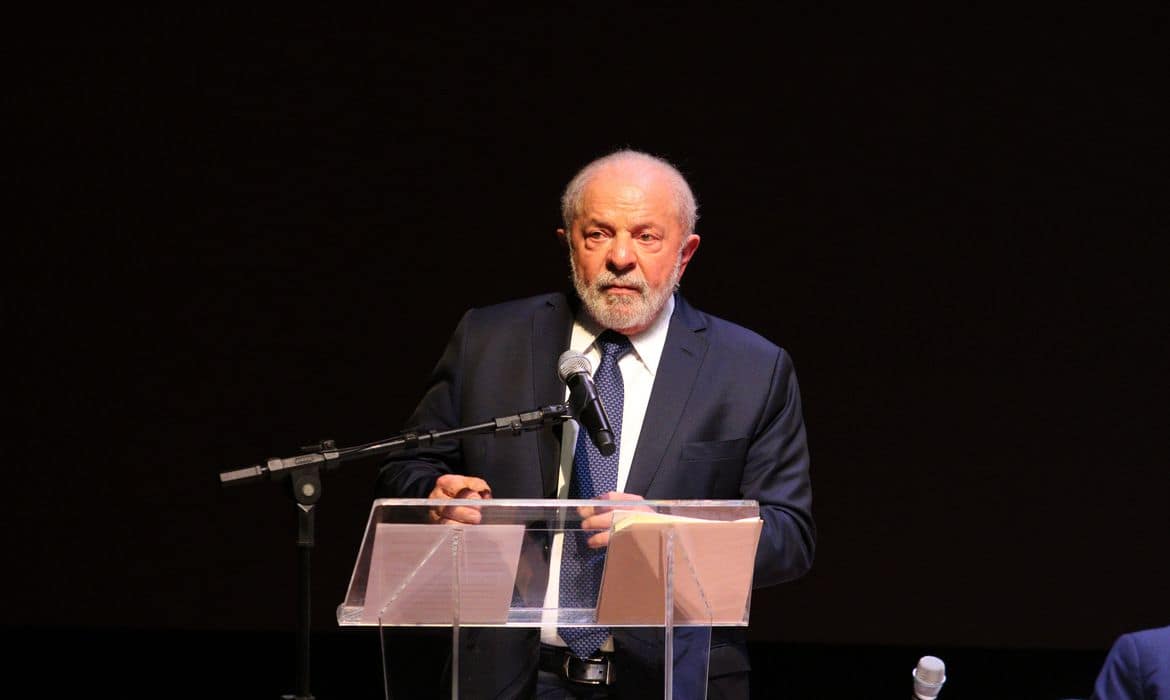 Lula enfatiza importância do mercado argentino em reunião com líderes empresariais