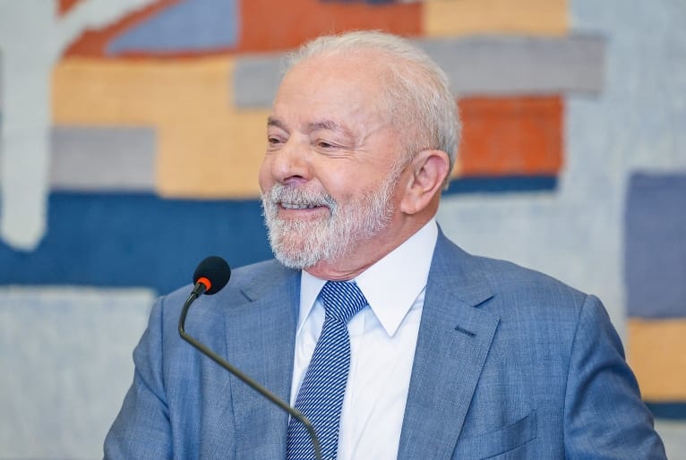 Lula deve ir à França e ao Vaticano para tratar de ações climáticas e finanças mundiais