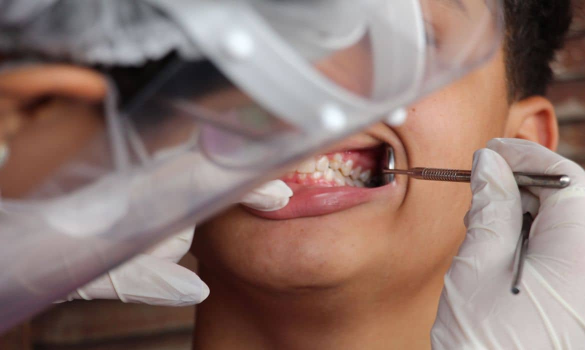 Brasil Sorridente é retomado pelo governo federal para garantir acesso à saúde bucal