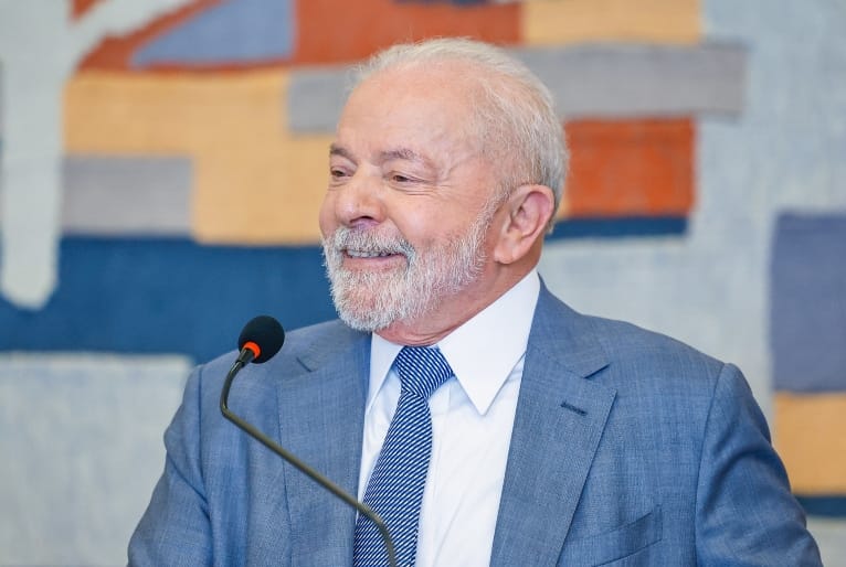 Lula deve ir à França e ao Vaticano para tratar de ações climáticas e finanças mundiais